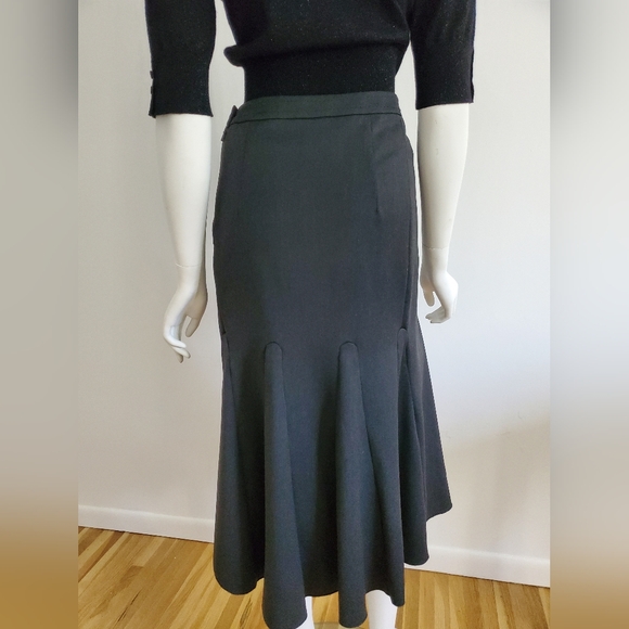 Skirt - Picture 4 of 9